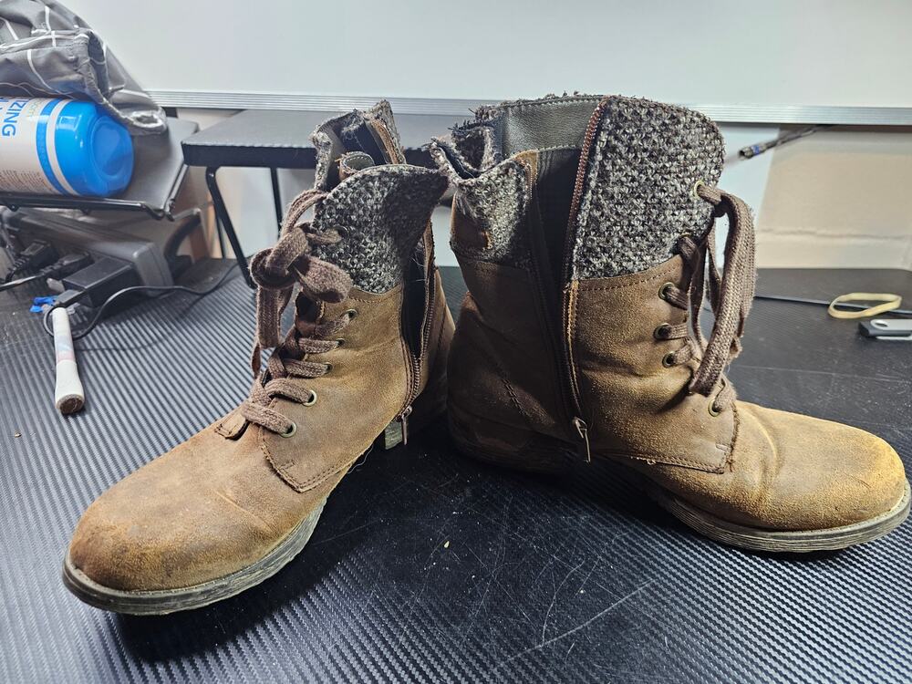 White Mountain Hiking Boots 202-W23657 Womens Size 9M Medium Width Zipper